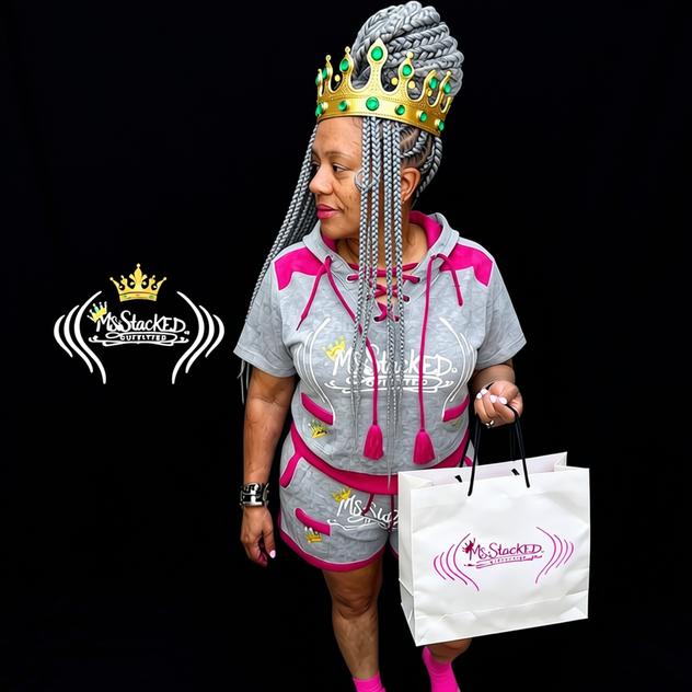 Ms.Stacked Outfitted